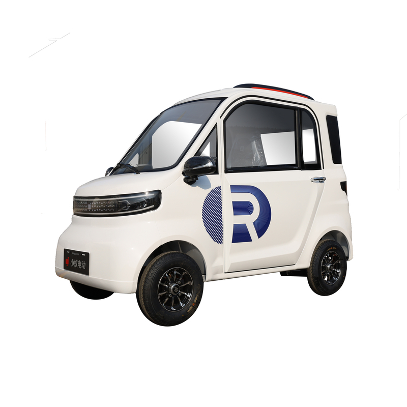 China Small City Use Light Electric Car Adults 4 People With Batterly 